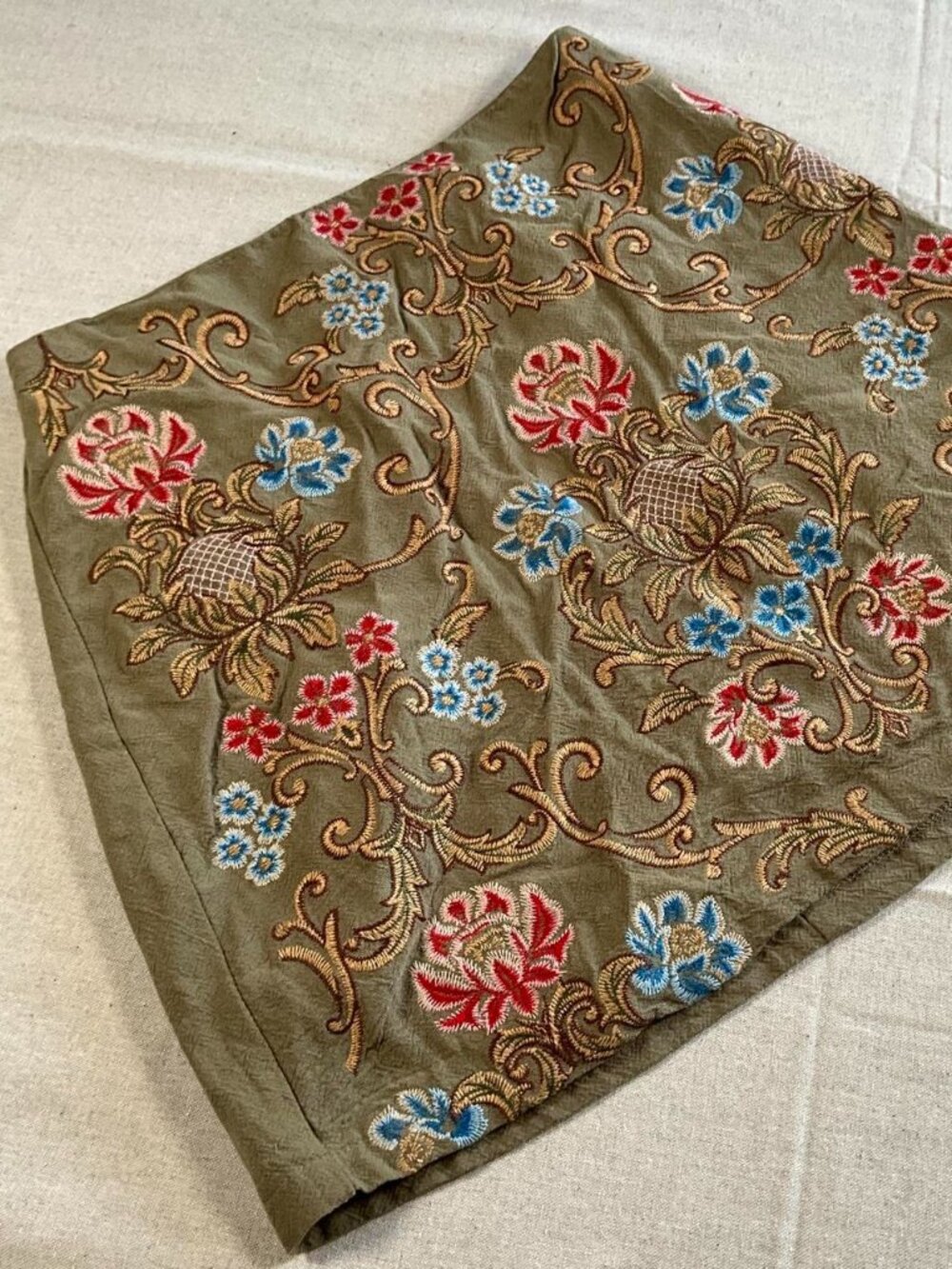 Womens Umgee USA Olive Floral Embroidered Boho Linen Blend Mini Skirt (Medium)